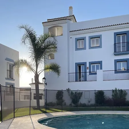 Stunning Apartment-7 People-6 Pools.402 Apartment *
