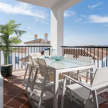 Apartment Stunning Apartment-7 People-6 Pools.402 *