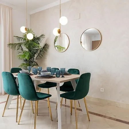 Apartment Stunning Apartment-7 People-6 Pools.402 Estepona